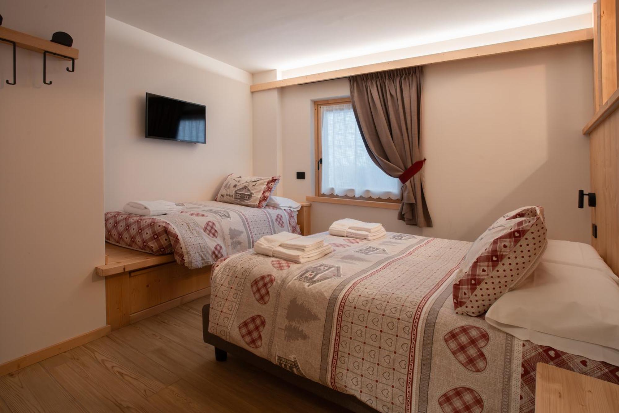 Chalet Al Tabia Bormio Bagian luar foto